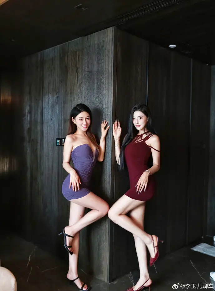 男生小说阅读场景